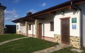 La Casa Vieja de Caneo - APARTAMENTOS RURALES 3 llaves